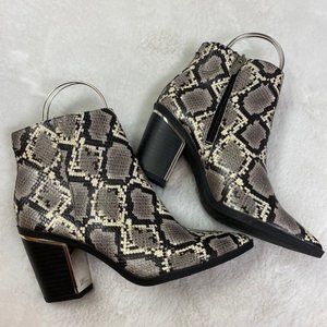 NEW Circus By Sam Edelman Snakeskin Pointed Toe Block‎ Heel Booties, size 5.5
